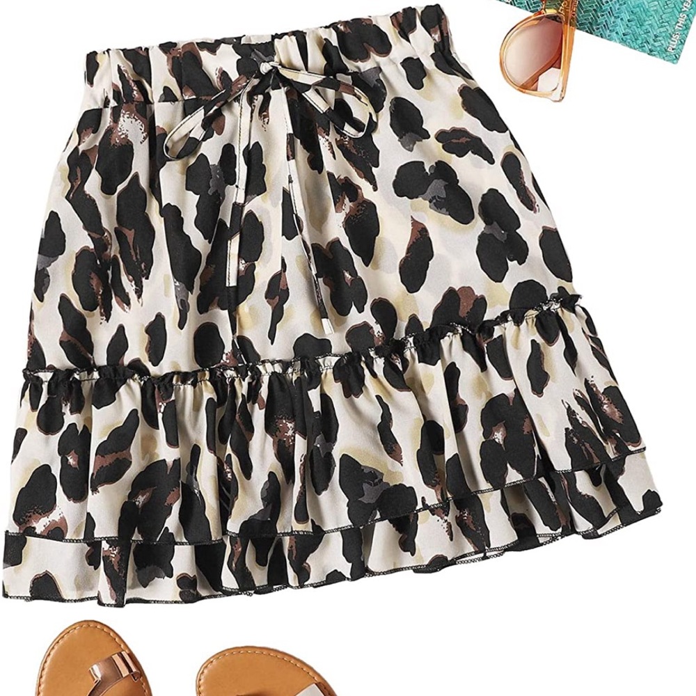 Leopard skirt. Drawstring for custom fit. Cute and flirty!!